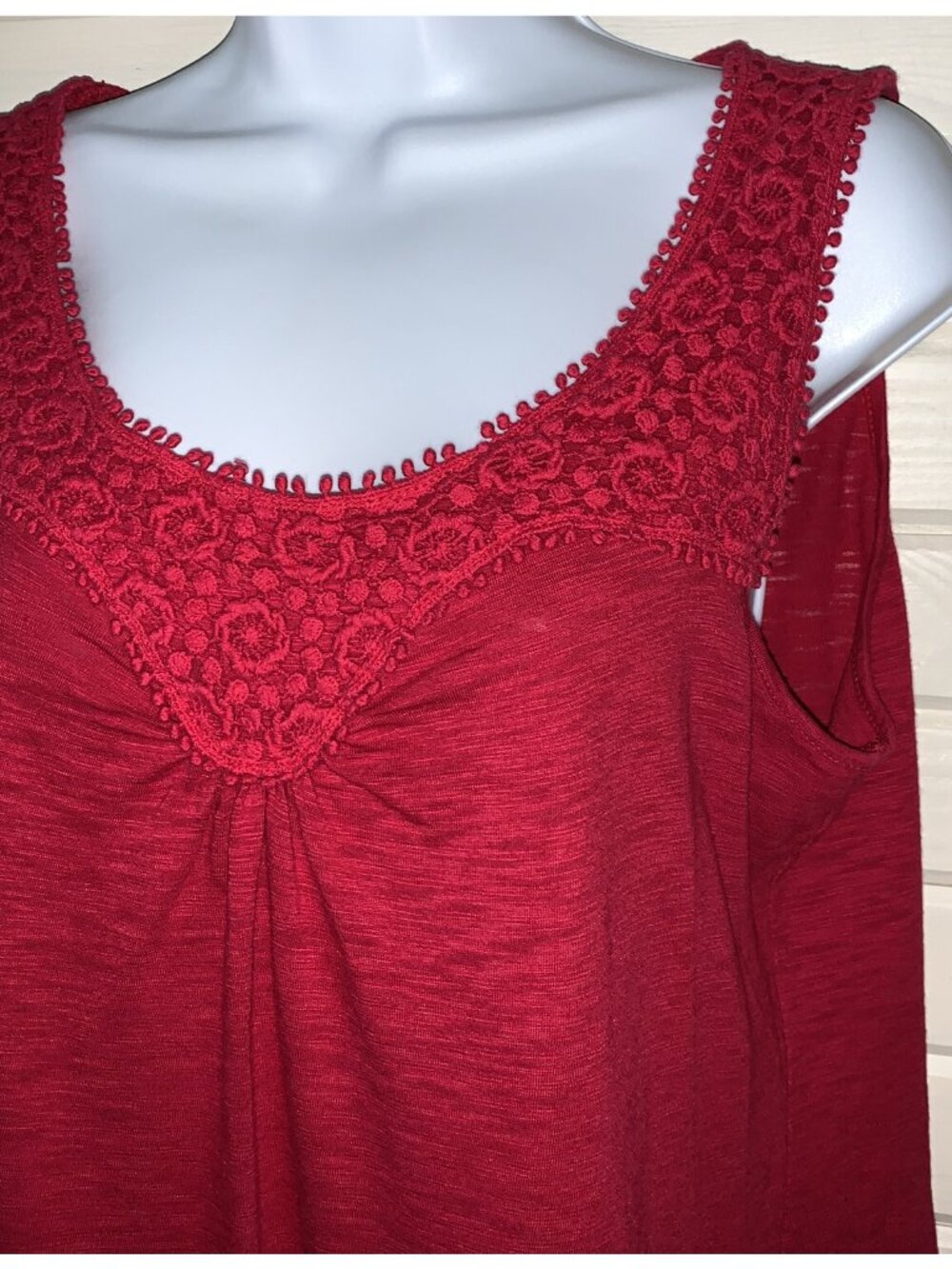 Coldwater Creek Sz MEDIUM Red Cotton Slub Knit Crochet Trim Tunic Sleeveless EUC